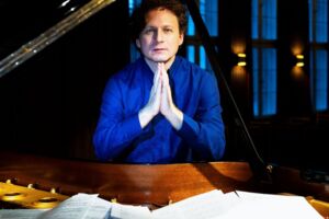 Leon Gurvitch - Echoes of Chagall