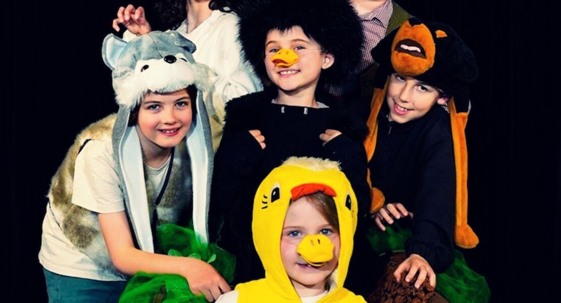 das-hassliche-entlein-kinder-spielen-theater-fur-kinder