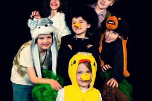 Das hässliche Entlein - Kinder spielen Theater für Kinder