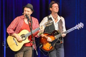 Musikcomedykabarett mit den Les Derhosn - Musikcomedykabarett mit den Les Derhosn