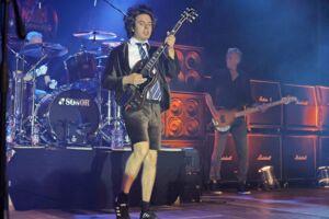 AC/DC MASTER-BAND NICK YOUNG - TOUR 26