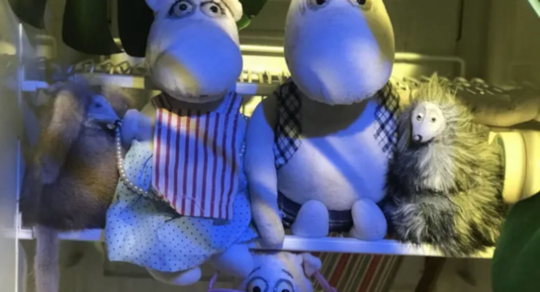 ein-urwald-im-mumintal-figurentheater