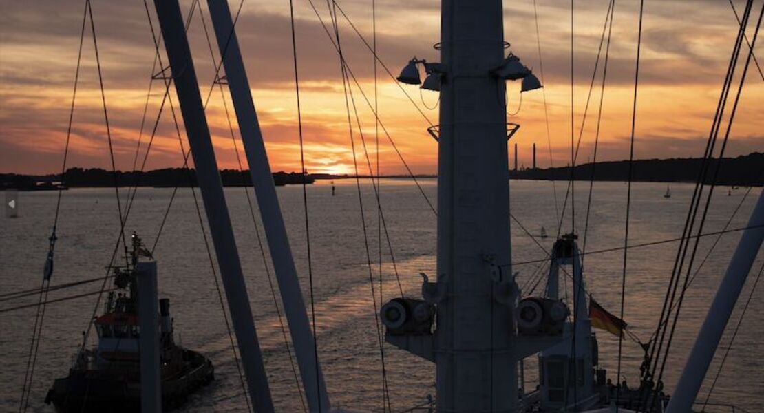 mittsommernachtsfahrt-hamburg-hamburg