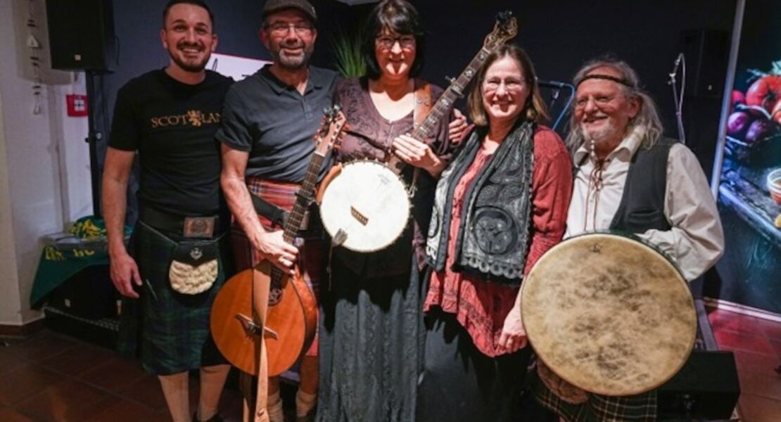 shamrock-irish-folk-scottish-music
