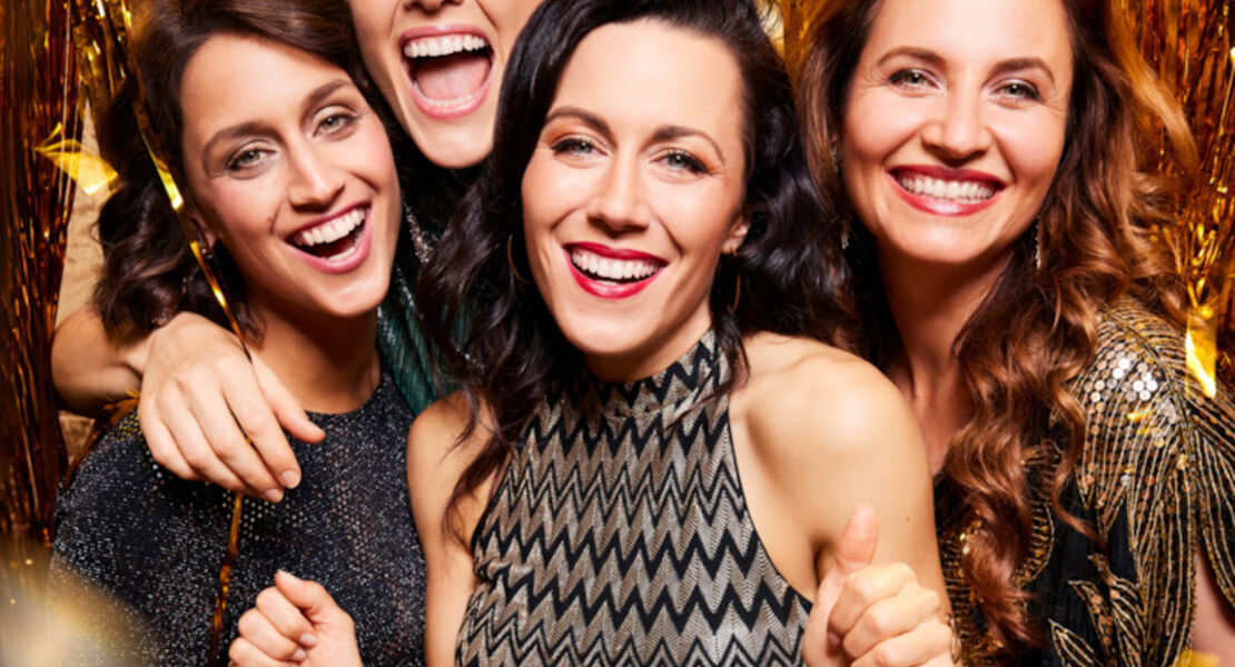 les-brunettes-best-of-kultur-im-innenhof