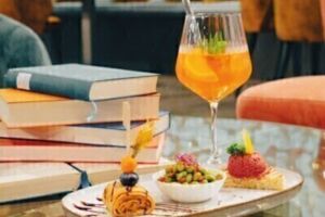 Häppchenweise Bücher genießen - In bester Gesellschaft