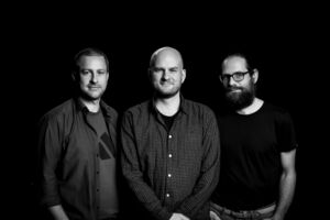 Alexander Wienand Trio | »Strangers«