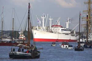 Genussfahrt zum 837. Hafengeburtstag Hamburg